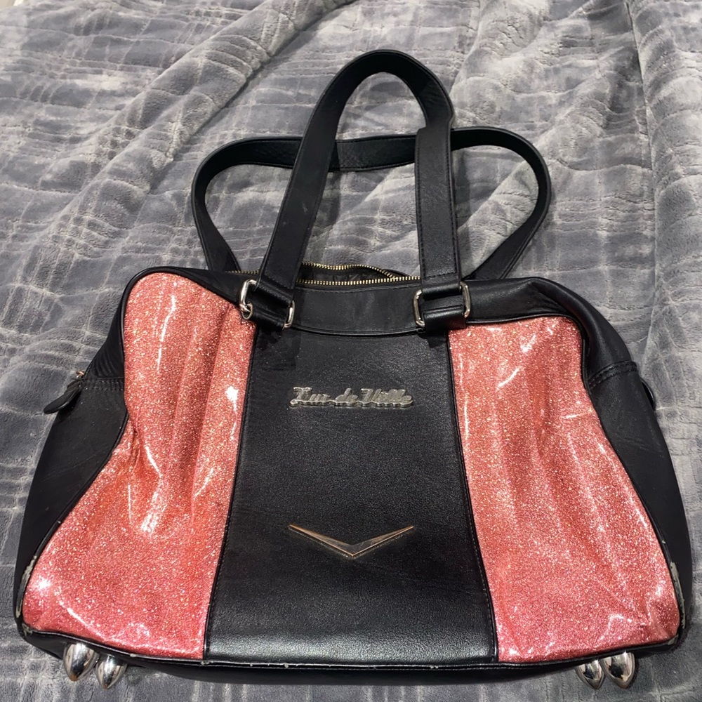 lux de ville carry all tote purse-Atomic Pink